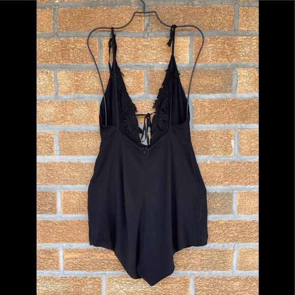 For Love and Lemons garden isle romper small - Picture 11 of 15